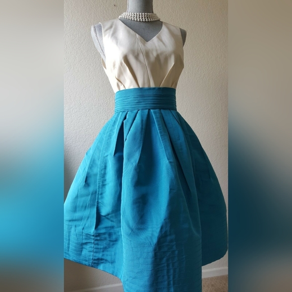 *$4,800 OSCAR DE LA RENTA GORGEOUS SILK IVORY TEAL BLUE RUNWAY DRESS GOWN US S - Picture 7 of 10